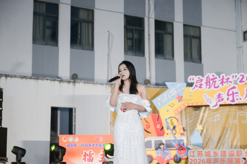 cfca7a1bc698ae15685d19a883d85de.jpg